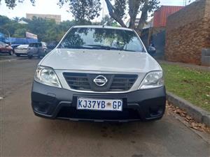 2022 Nissan NP200 1.6i PETROL, Manual, White 80000kms