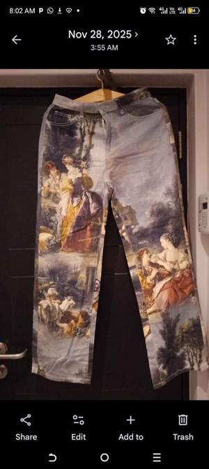 Brand new renaissance printed denims. Never worn. Size 36 LADIES