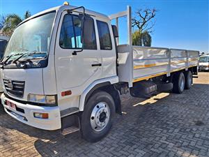 2015 Nissan UD90  Mass Dropside