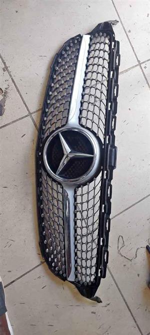 Mercedes W205 Diamond Grill