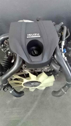 ISUZU 4JK1 COMPLETE ENGINE FOR SALE