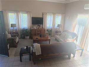 Lounge suite