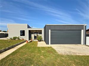 House For Sale in Franskraal