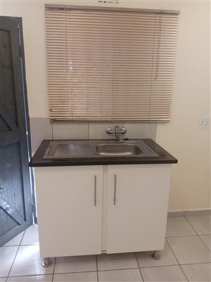 Bachelor apartment at Old Esselen Park Thembisa not far from Natis Licensing 