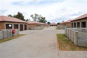 Townhouse Rental Monthly in Riversdale