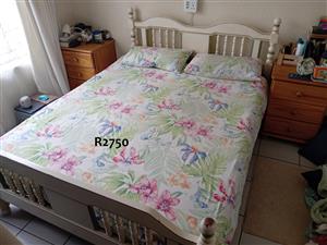 Sale of furniture 