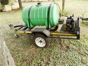 Water trailer with pigh pressure pump 500 liters