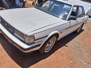 Toyota Cressida (gle 2.4) starts and drives papers on hand