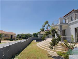 House For Sale in Blue Valley Golf Estate