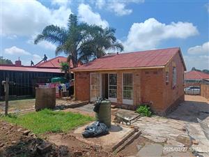 House For Sale in Jan Hofmeyer