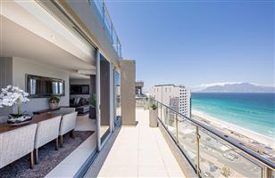 Apartment For Sale in Beachfront