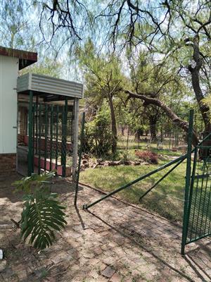 2 Bedroom Garden cottage to rent from Landlord from 1 Jan 2027