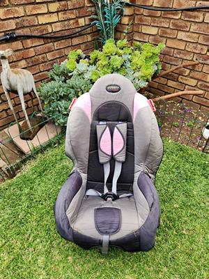 Safeway Voyager child car seat 9kg to 25kg for sale