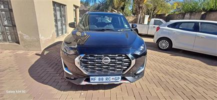 2022 nissan magnite red edition