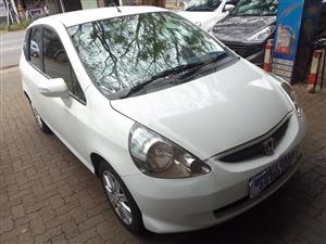 2007 HONDA JAZZ 1.3 AUTOMATIC WHITE  COLOR PETROL SERVICE BOOK SPARE KEY 74.000KM