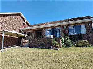 3 Bedroom Duet For Sale in Tergniet