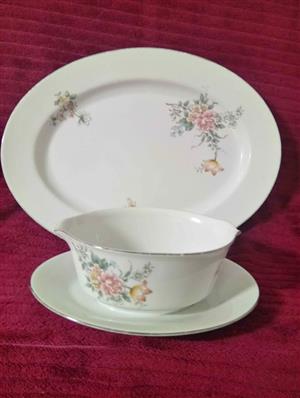 Noritake roast plate & gravy boat