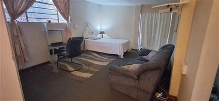 Large Room To Rent
