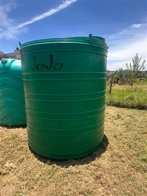 1 x 5000 liters Jojo Tank & 2 x 5000 liters Africa Tanks