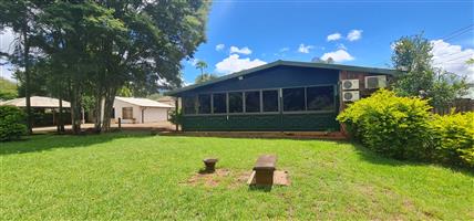 Delightful 3 Bedroom House for sale in CBD, Louis Trichardt