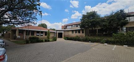 2565sqm Stand alone office building to lease or sale in Randjespark Midrand