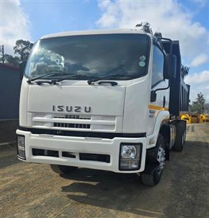 T818- 2013- ISUZU FVZ1400 10 CUBE TIPPER TRUCK