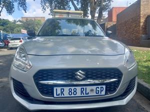 2024 SUZUKI SWIFT 1.2 MANUAL, SILVER, PETROL, 8000KMS,. Service book.