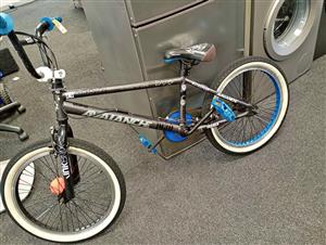 BMX Avalanche DV8 | 20″ Steel Frame Junior BMX at Cash Converters Blairgowrie Plaza Randburg