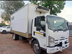 2014 Isuzu nqr500