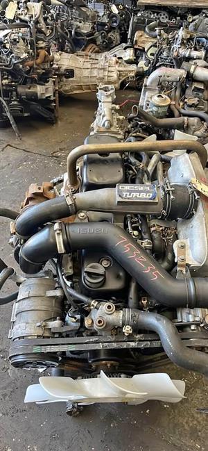 Isuzu kb280dt 4jb1t COMPLETE ENGINE and Gearbox COMBO