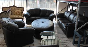 THREE PIECE BROWN UPPER LEATHER LOUNGE SUITE S058608A