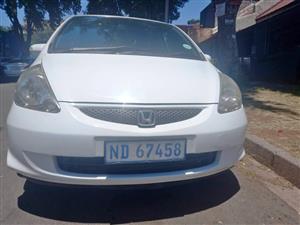 2006 Honda Jazz 1.4 Automatic White Petrol 97 000kms