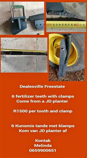 6 Fertilizer teeth with clamps Come from a JD planter