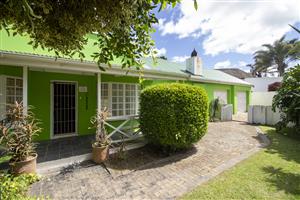 Perfect Family Living Just Steps from Port Alfred High School