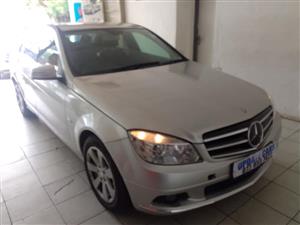 2010 mercedes C180,CGI 105,0000 Silver colour Petrol, automatic 