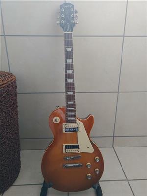 Epiphone Les Paul Classic Electric Guitar – Honey Burst