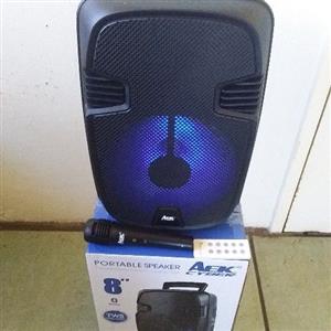 brand new 8" portable karaoke speaker 