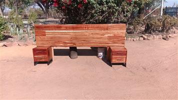 King size kiaat kopstuk met 2 kassies R8800