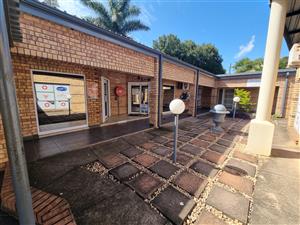 Complex for Sale in Louis Trichardt with 6 Office spaces !