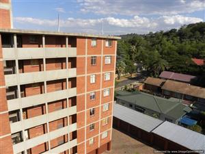 1.5 BEDROOM APARTMENT FOR SALE IN GEZINA, WITH BATHROOM, OPEN PLAN LIVING AREAS, KITCHEN AND GARAGE.