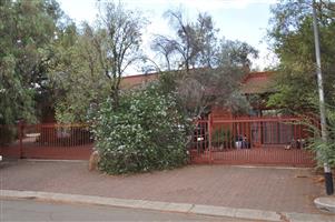 House for Sale in Pellissier with 3 Flats