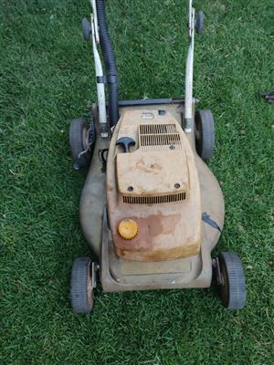 2-stroke lawn mower