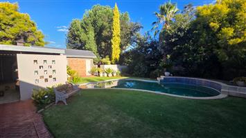 House For Sale in Universitas