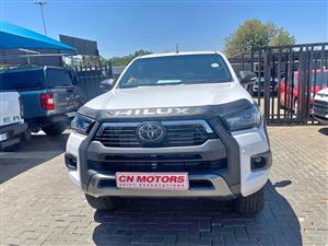 Toyota hilux 2.8 gd-6 Legend  Extra cab 4x4