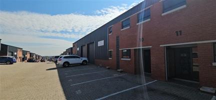 225sqm Warehouse to lease in Halfway House Midrand