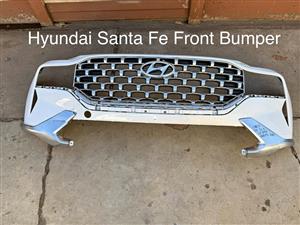 Hyundai Santa Fe Front Bumper and Main Grill