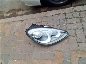 Porsche CAYENNE HEADLIGHTS