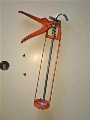 Silicone Sealant Caulking Gun