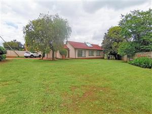 House For Sale in Leondale
