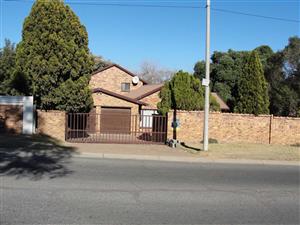 House For Sale in Birch Acres Ext 6